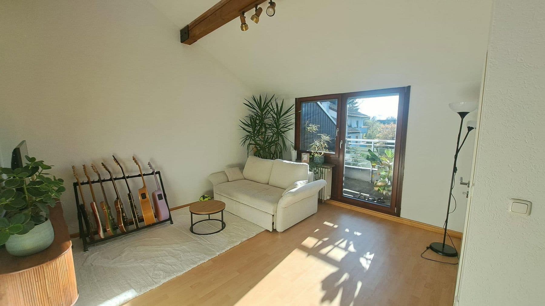 Pronájem domu 143 m², pozemek 233 m², Neubiberg, Bavorsko Pronájem domu 143 m², pozemek 233 m², Neubiberg, Bavorsko