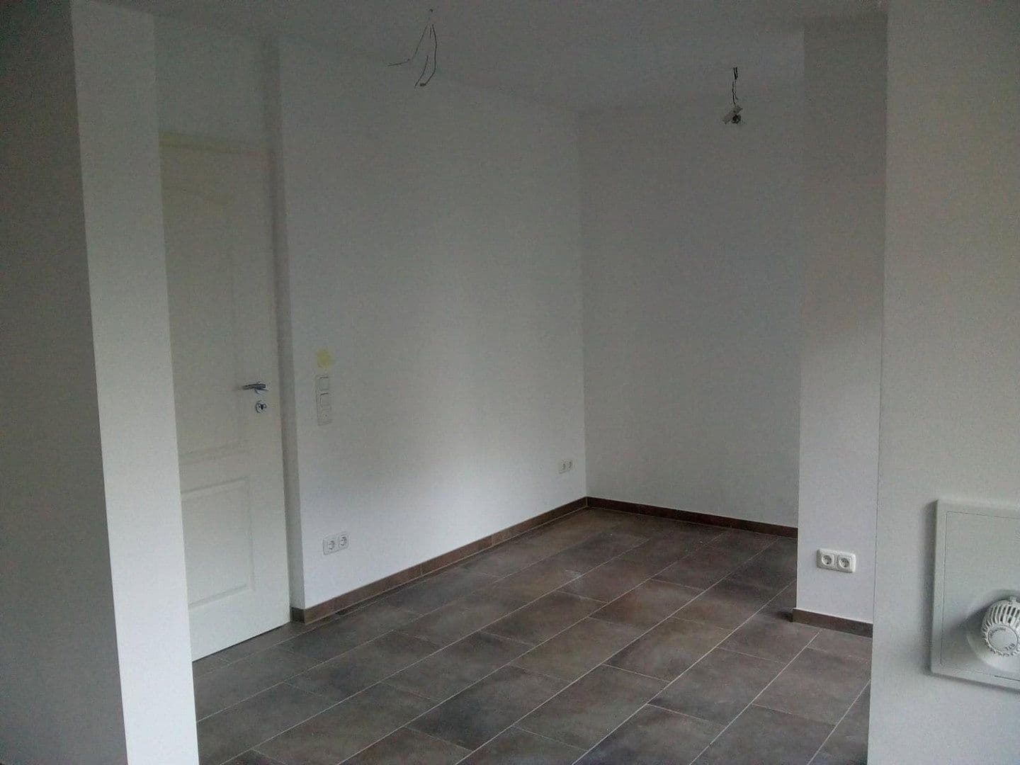 Pronájem domu 143 m², pozemek 233 m², Neubiberg, Bavorsko Pronájem domu 143 m², pozemek 233 m², Neubiberg, Bavorsko