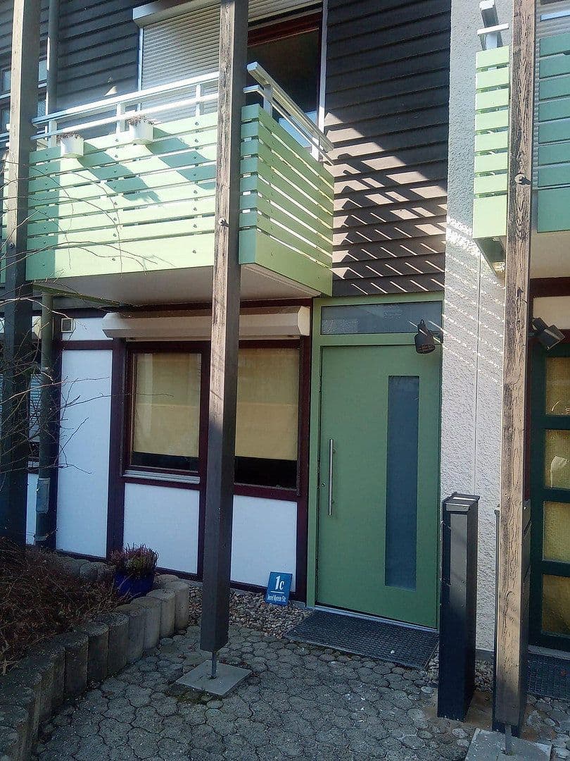 Pronájem domu 143 m², pozemek 233 m², Neubiberg, Bavorsko Pronájem domu 143 m², pozemek 233 m², Neubiberg, Bavorsko