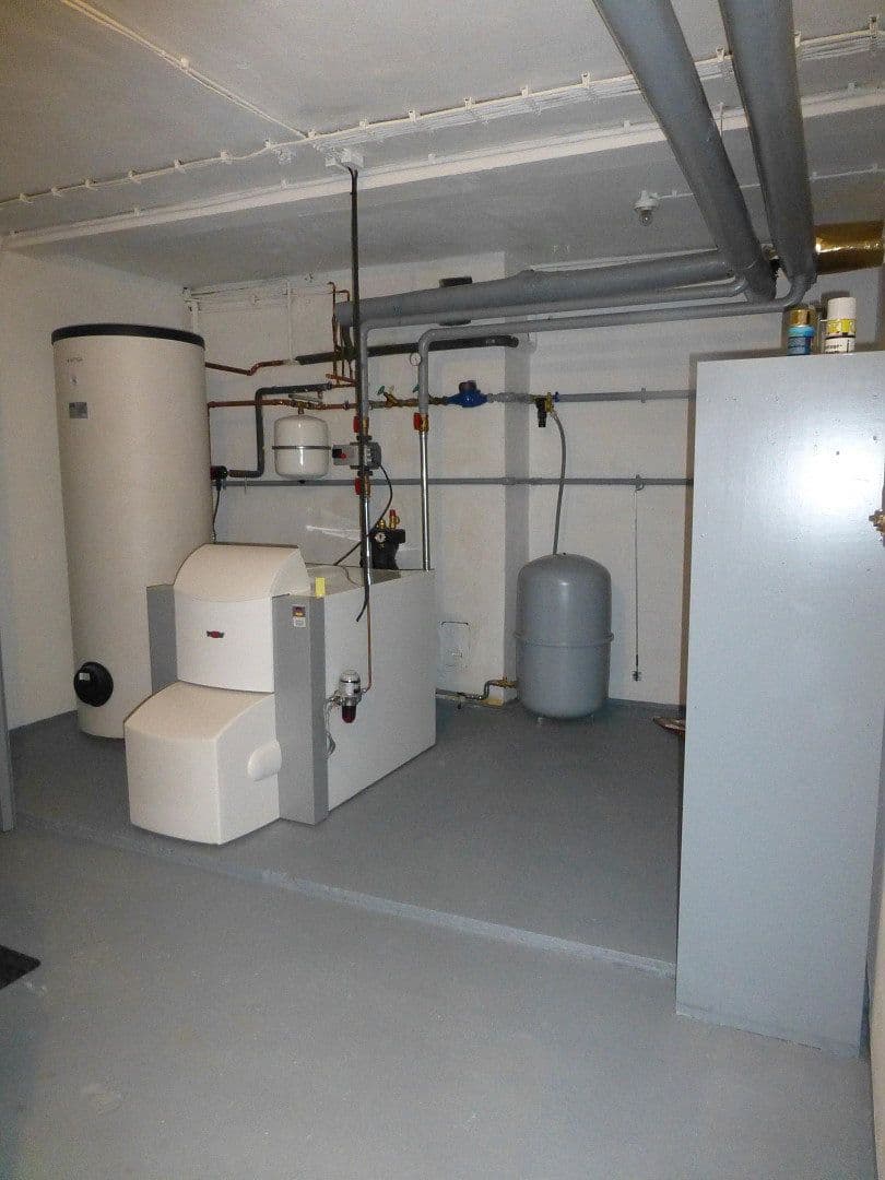 Prodej domu 1.477 m², pozemek 1.835 m², Rinteln, Dolní Sasko Prodej domu 1.477 m², pozemek 1.835 m², Rinteln, Dolní Sasko