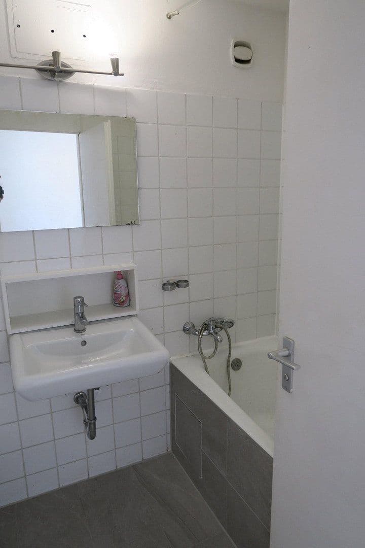 Prodej bytu 1+1 38 m², Lerchenauerstr. 3, München, Bavorsko Prodej bytu 1+1 38 m², Lerchenauerstr. 3, München, Bavorsko