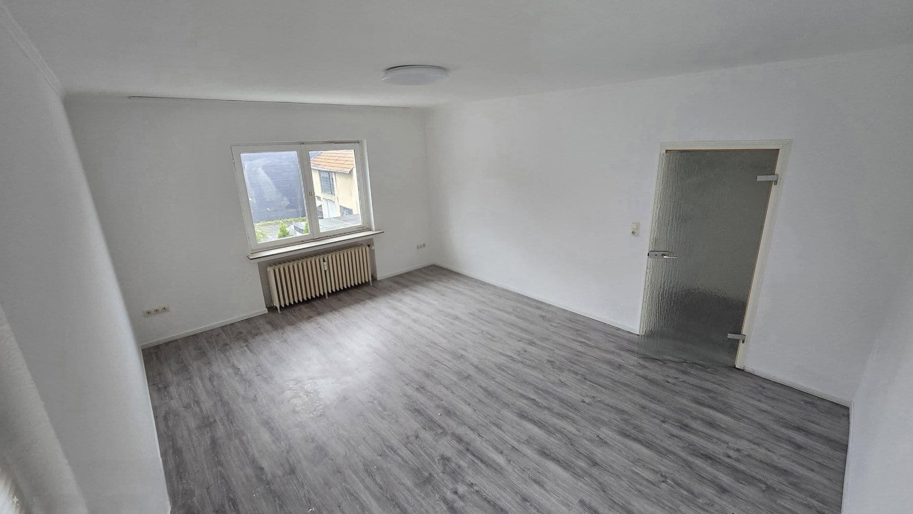 Pronájem bytu 3+1 110 m², Korschenbroich, Severní Porýní-Vestfálsko Pronájem bytu 3+1 110 m², Korschenbroich, Severní Porýní-Vestfálsko