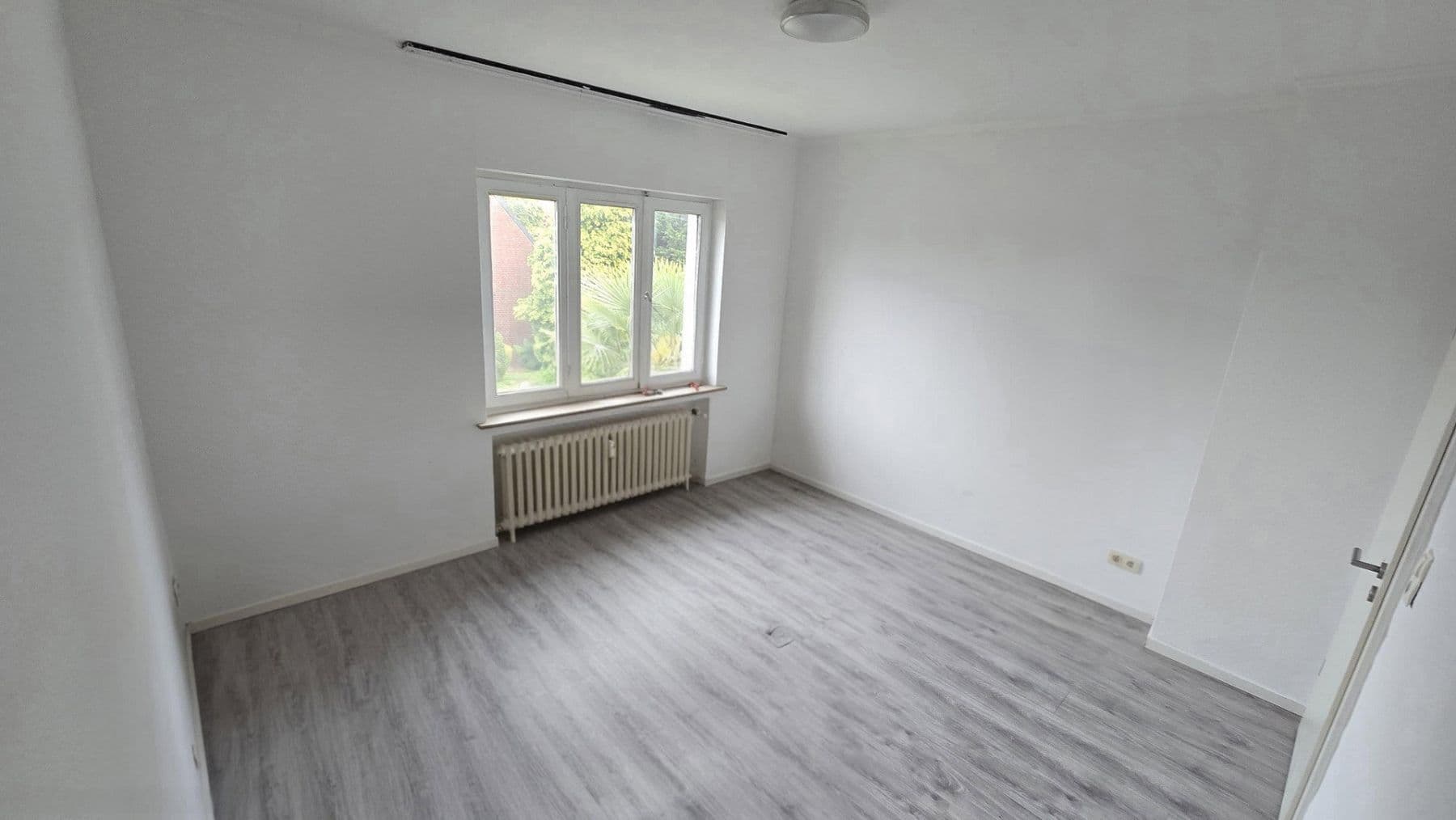 Pronájem bytu 3+1 110 m², Korschenbroich, Severní Porýní-Vestfálsko Pronájem bytu 3+1 110 m², Korschenbroich, Severní Porýní-Vestfálsko