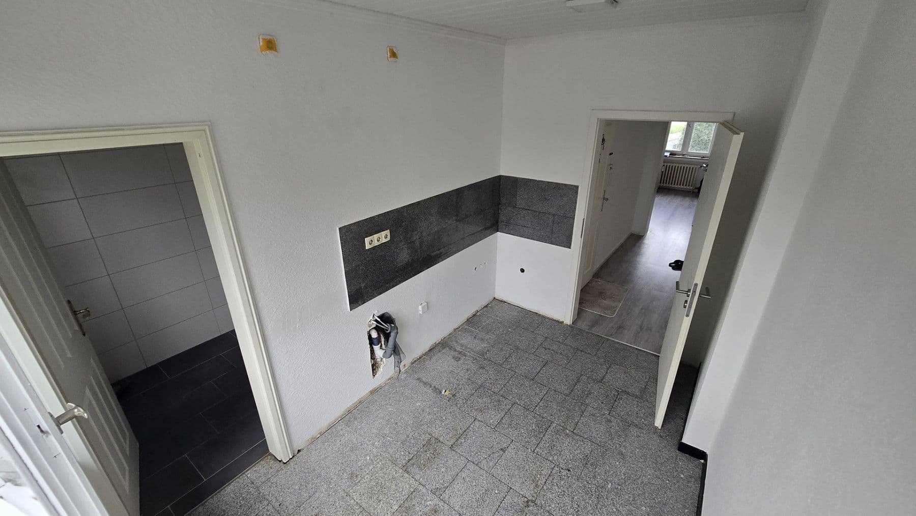 Pronájem bytu 3+1 110 m², Korschenbroich, Severní Porýní-Vestfálsko Pronájem bytu 3+1 110 m², Korschenbroich, Severní Porýní-Vestfálsko