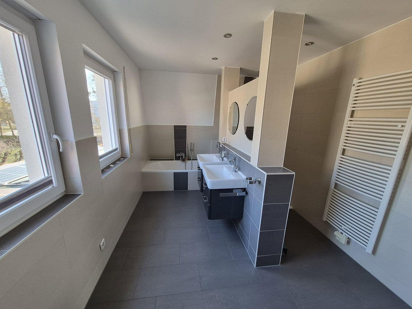 Prodej domu 198 m², pozemek 1.394 m², Falkensee, Braniborsko Prodej domu 198 m², pozemek 1.394 m², Falkensee, Braniborsko