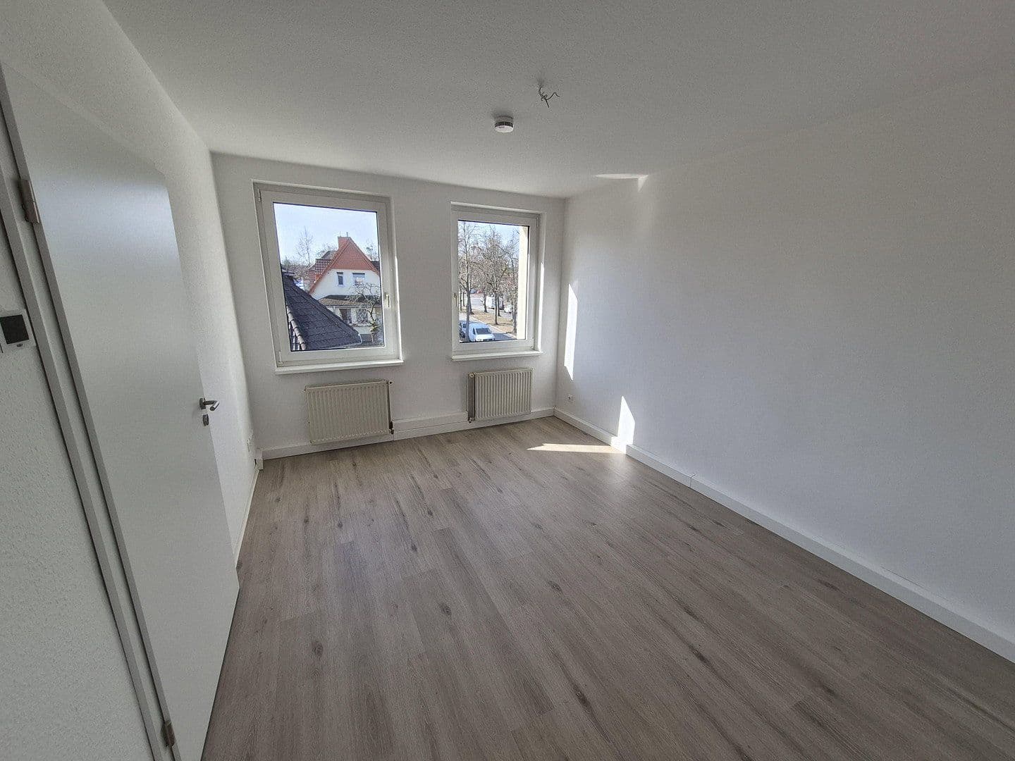 Prodej domu 198 m², pozemek 1.394 m², Falkensee, Braniborsko Prodej domu 198 m², pozemek 1.394 m², Falkensee, Braniborsko