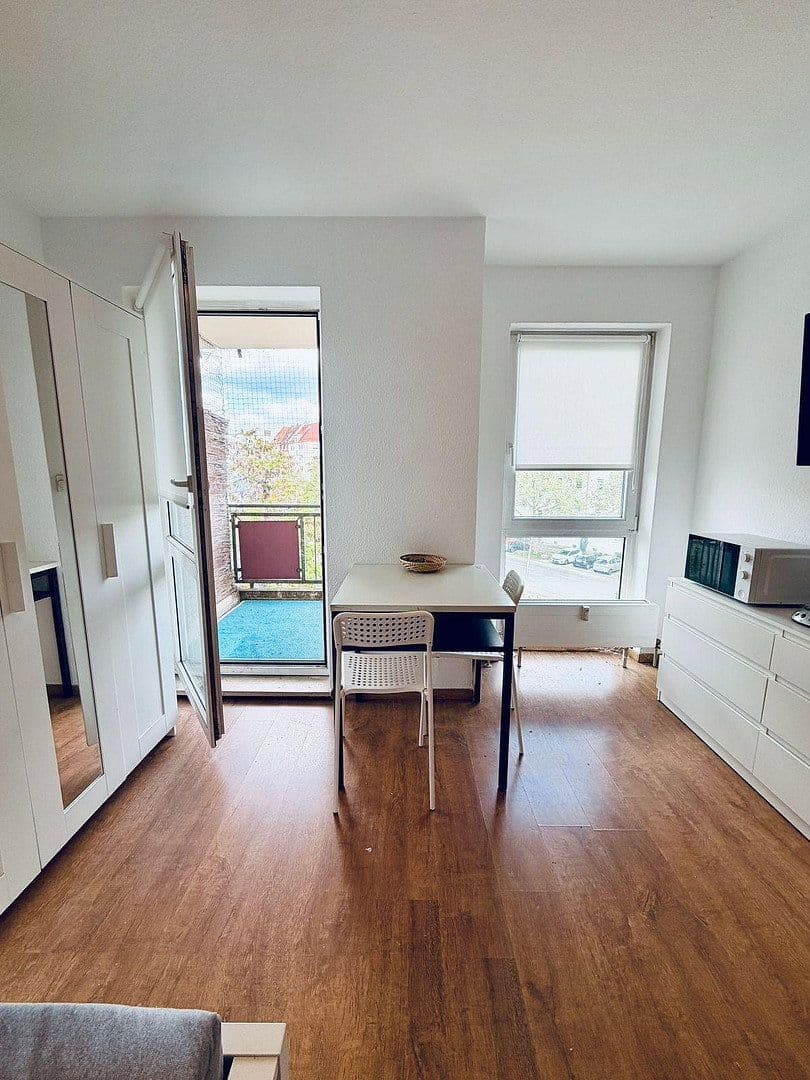 Pronájem bytu 1+1 23 m², Herrnstr. 91, Fürth, Bavorsko Pronájem bytu 1+1 23 m², Herrnstr. 91, Fürth, Bavorsko