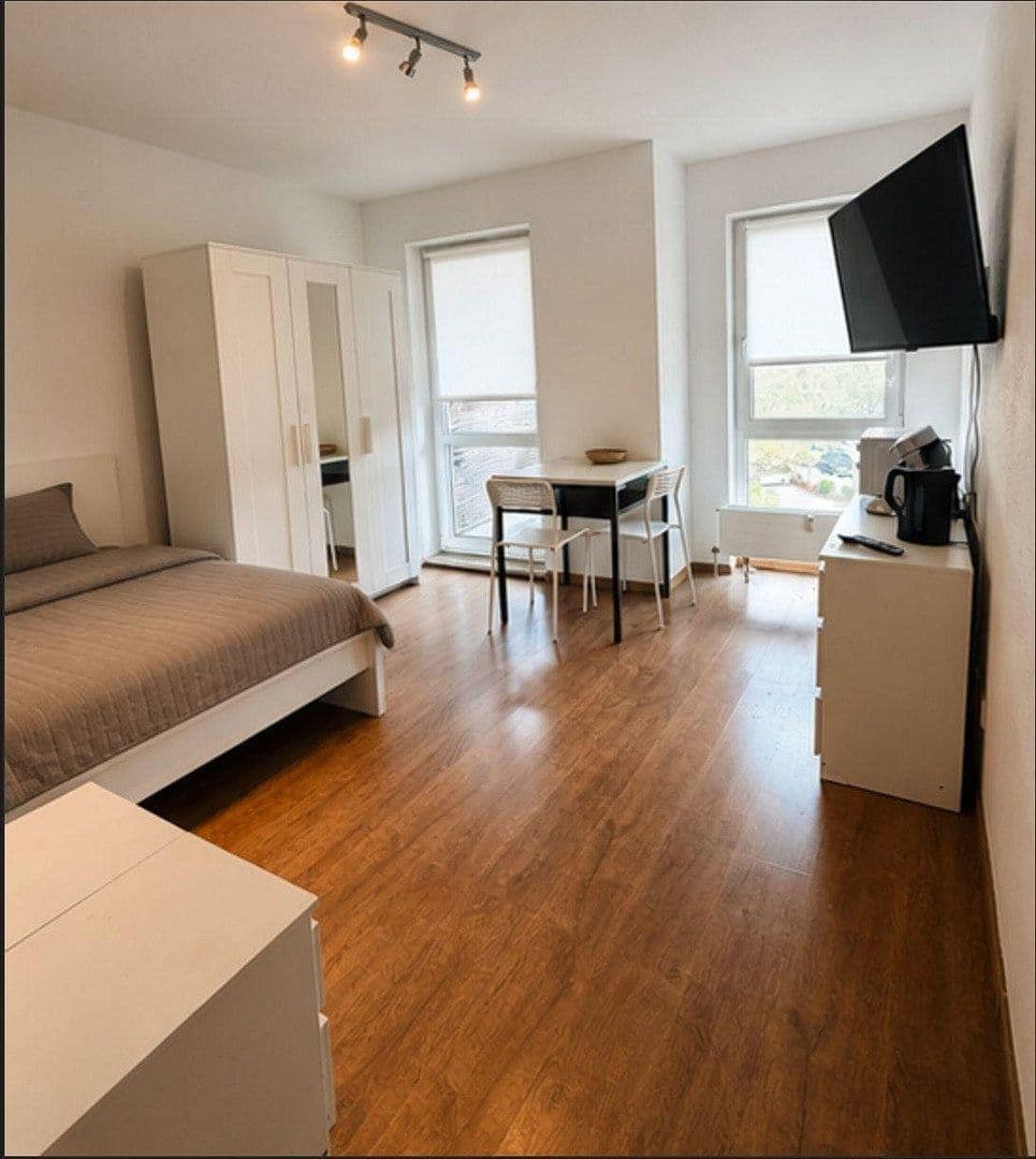 Pronájem bytu 1+1 23 m², Herrnstr. 91, Fürth, Bavorsko Pronájem bytu 1+1 23 m², Herrnstr. 91, Fürth, Bavorsko