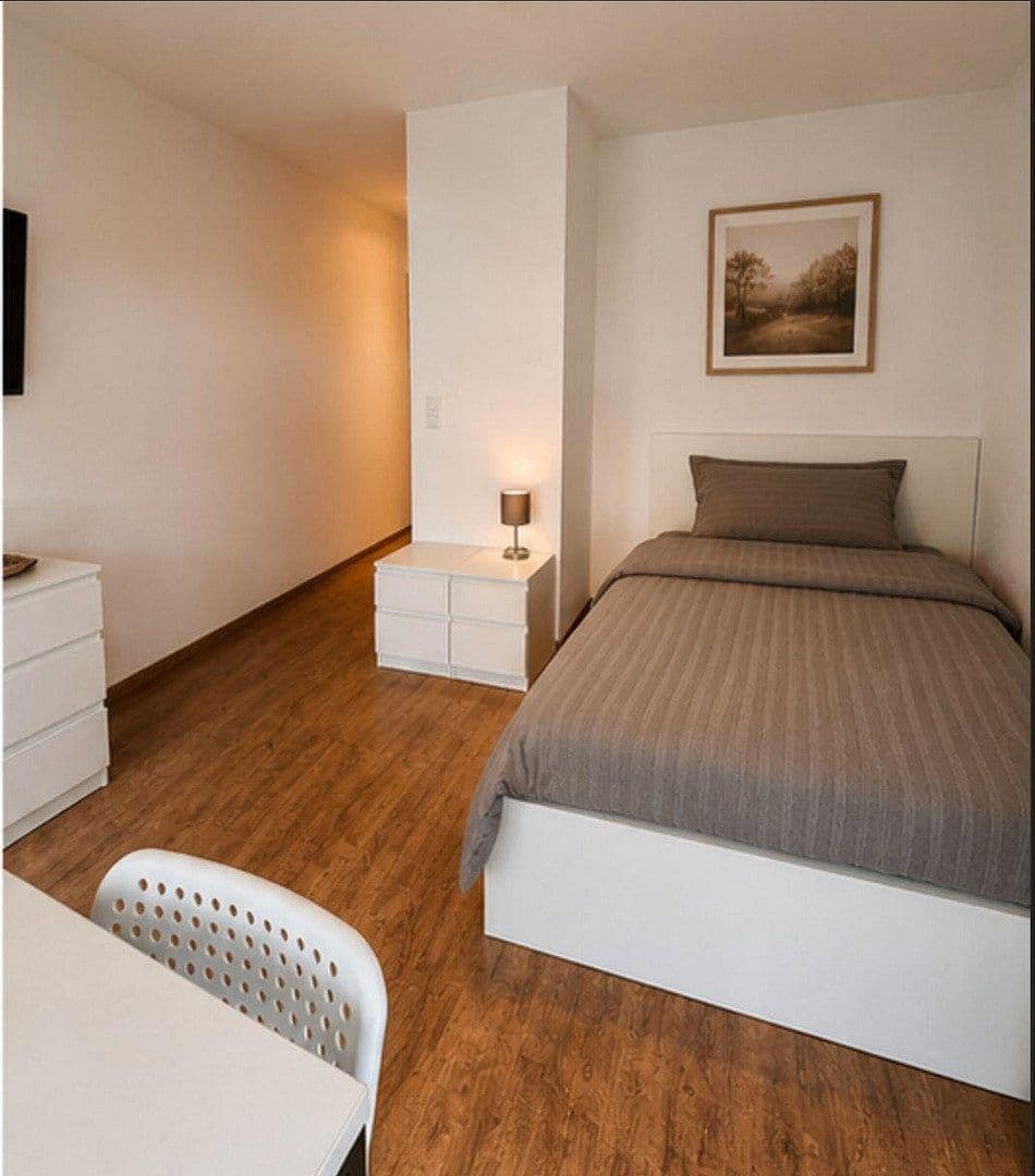 Pronájem bytu 1+1 23 m², Herrnstr. 91, Fürth, Bavorsko Pronájem bytu 1+1 23 m², Herrnstr. 91, Fürth, Bavorsko