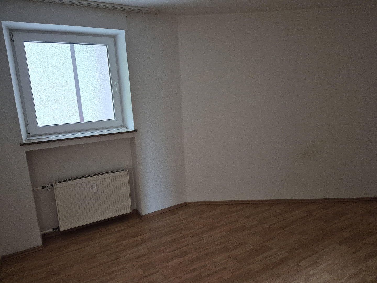 Pronájem bytu 3+1 71 m², Riesengebirgsstrasse 65, Moers, Severní Porýní-Vestfálsko Pronájem bytu 3+1 71 m², Riesengebirgsstrasse 65, Moers, Severní Porýní-Vestfálsko