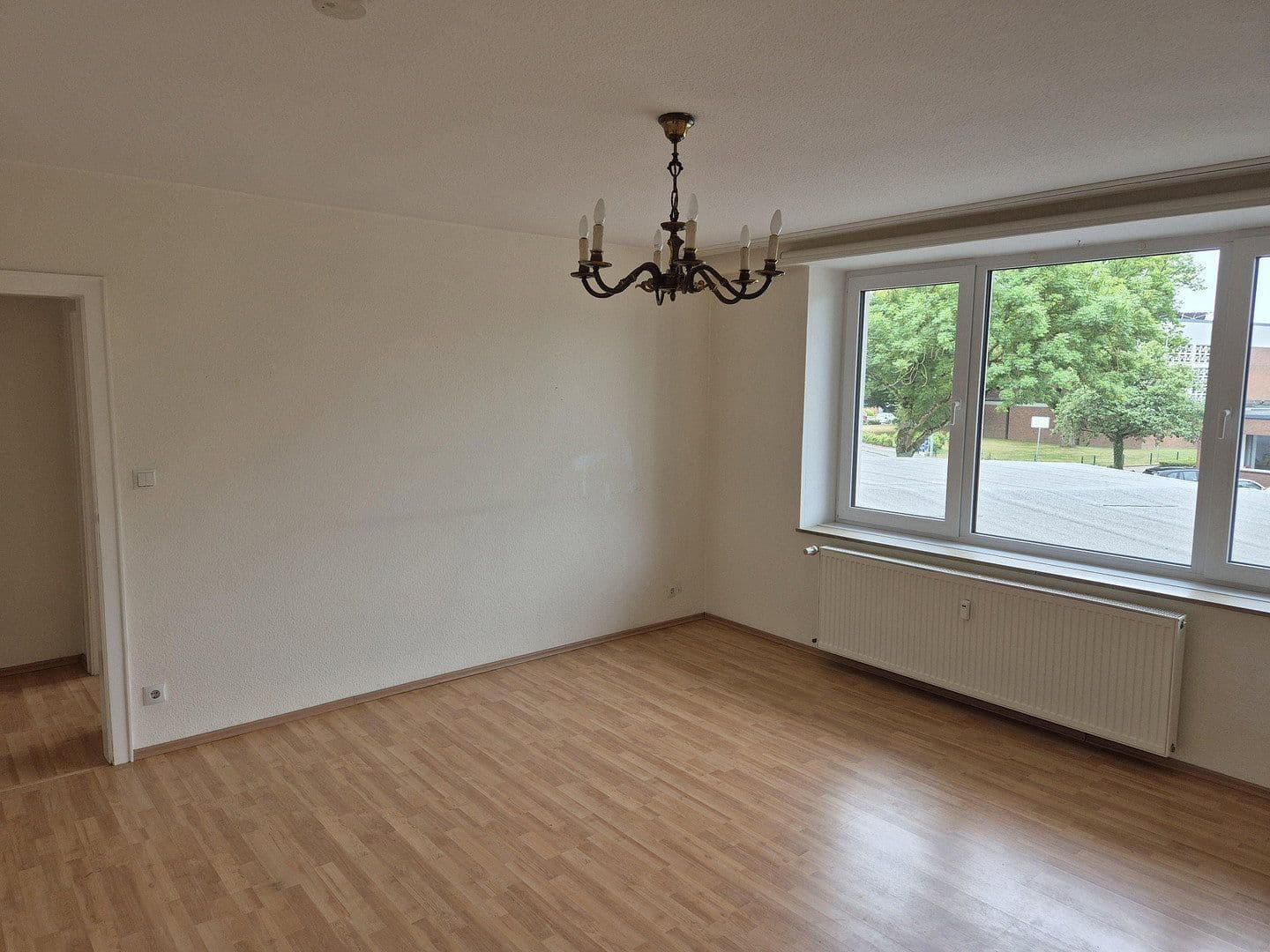 Pronájem bytu 3+1 71 m², Riesengebirgsstrasse 65, Moers, Severní Porýní-Vestfálsko Pronájem bytu 3+1 71 m², Riesengebirgsstrasse 65, Moers, Severní Porýní-Vestfálsko