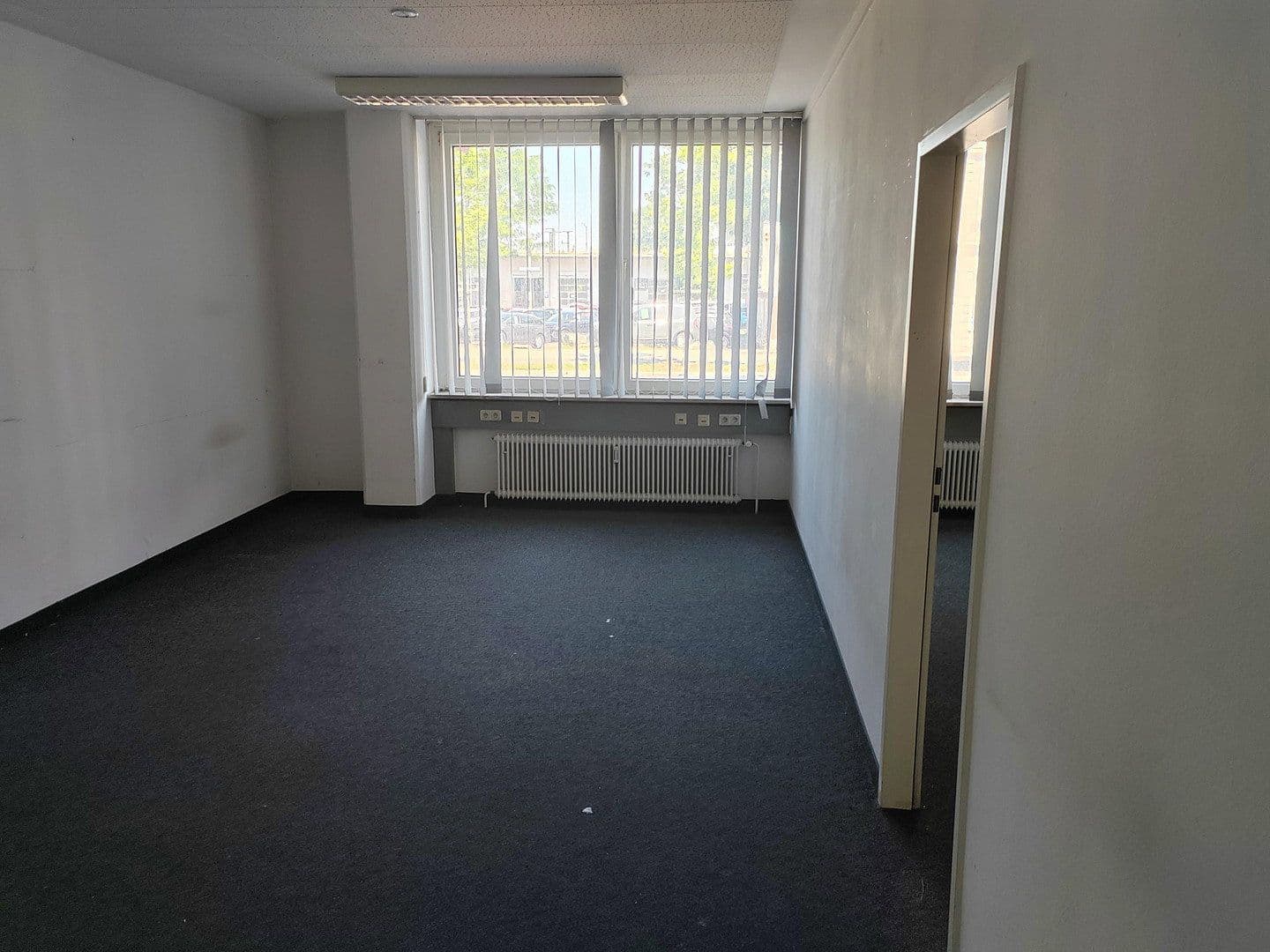 Pronájem kanceláře 156 m², München, Bavorsko Pronájem kanceláře 156 m², München, Bavorsko
