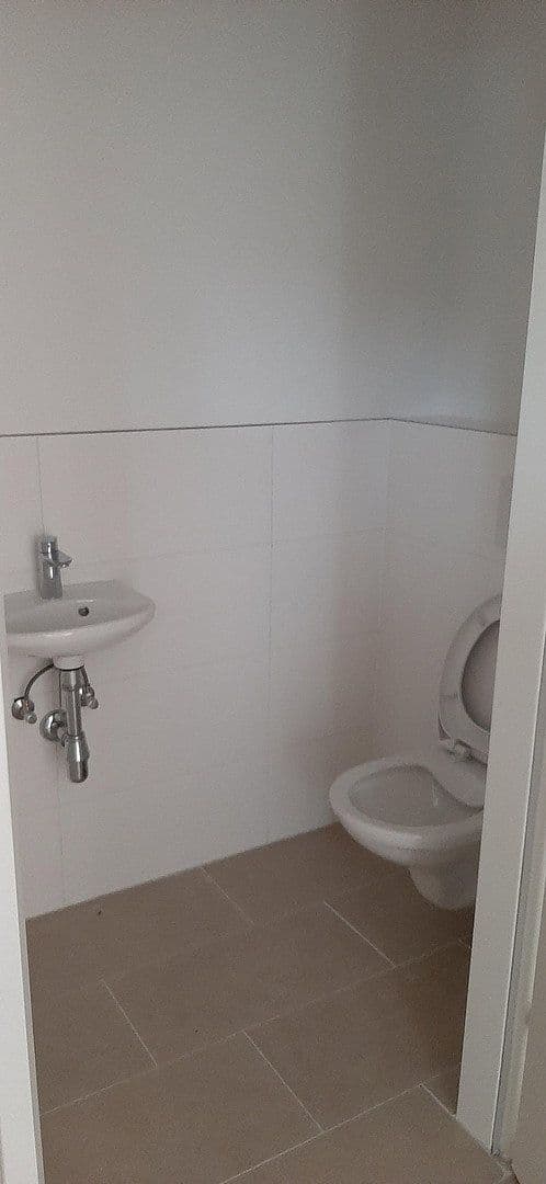 Pronájem bytu 3+1 54 m², Oberlaaer Straße 85, Wien, Wien Pronájem bytu 3+1 54 m², Oberlaaer Straße 85, Wien, Wien