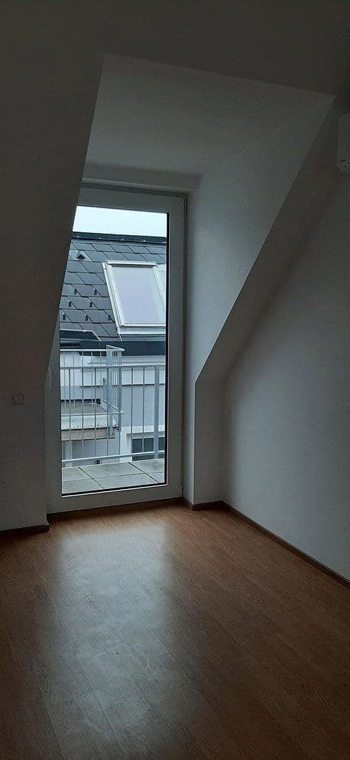 Pronájem bytu 3+1 54 m², Oberlaaer Straße 85, Wien, Wien Pronájem bytu 3+1 54 m², Oberlaaer Straße 85, Wien, Wien