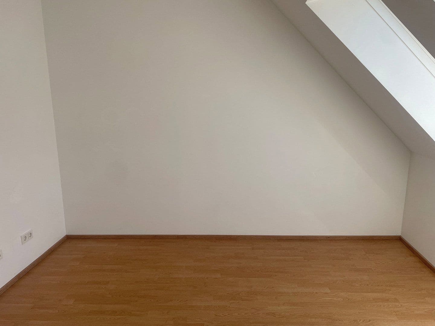 Pronájem bytu 3+1 54 m², Oberlaaer Straße 85, Wien, Wien Pronájem bytu 3+1 54 m², Oberlaaer Straße 85, Wien, Wien