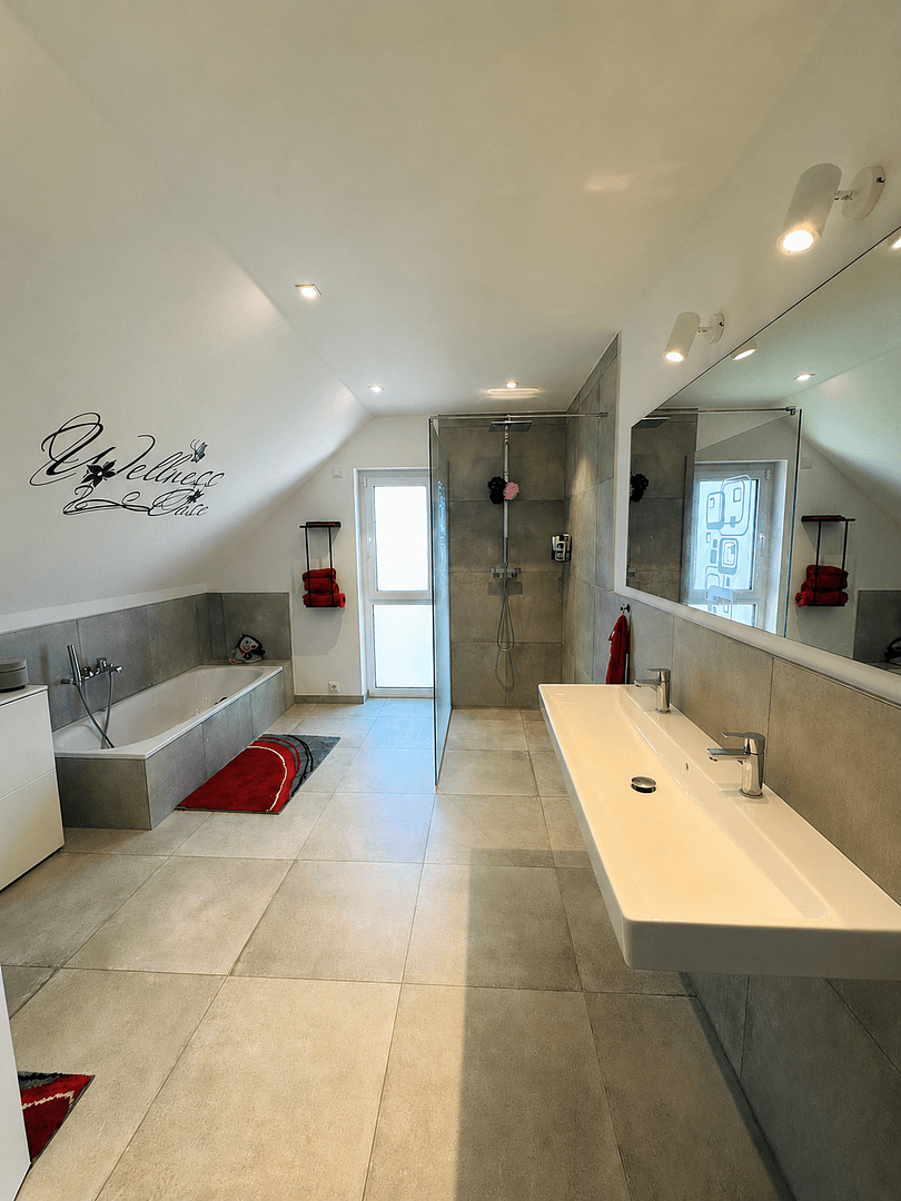 Prodej domu 251 m², pozemek 841 m², Bexbach, Země Sársko Prodej domu 251 m², pozemek 841 m², Bexbach, Země Sársko