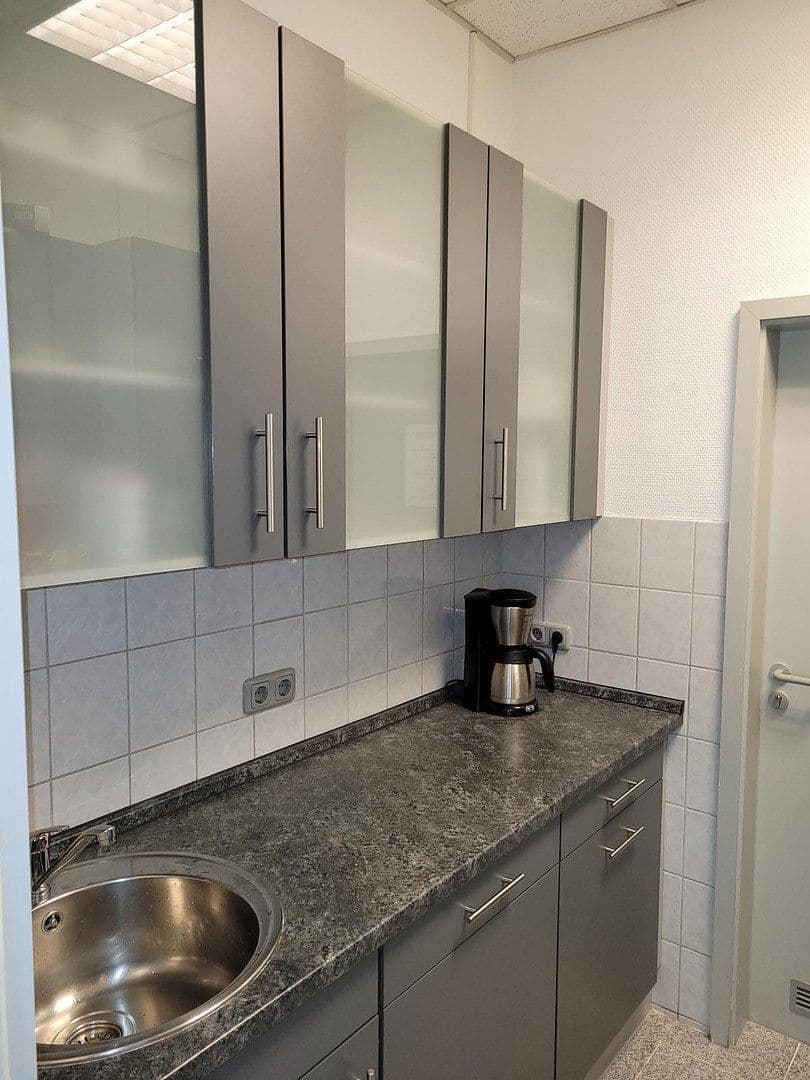 Prodej nebytového prostoru 3.375 m², Schönkirchen, Šlesvicko-Holštýnsko Prodej nebytového prostoru 3.375 m², Schönkirchen, Šlesvicko-Holštýnsko