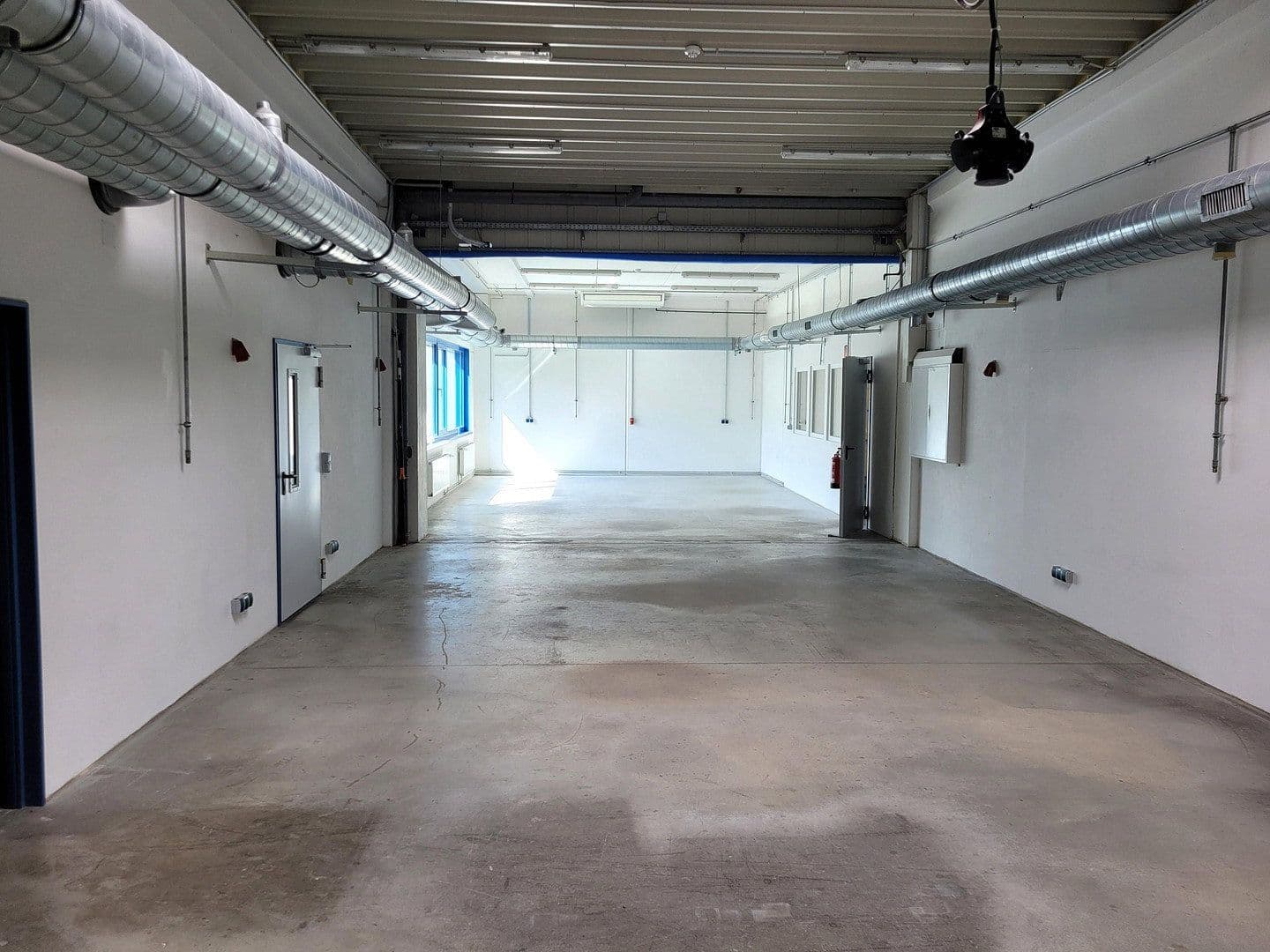 Prodej nebytového prostoru 3.375 m², Schönkirchen, Šlesvicko-Holštýnsko Prodej nebytového prostoru 3.375 m², Schönkirchen, Šlesvicko-Holštýnsko