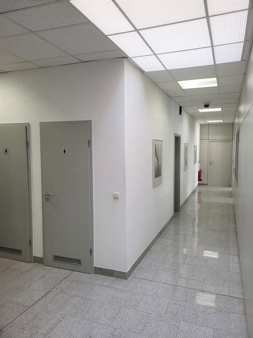 Prodej nebytového prostoru 3.375 m², Schönkirchen, Šlesvicko-Holštýnsko Prodej nebytového prostoru 3.375 m², Schönkirchen, Šlesvicko-Holštýnsko