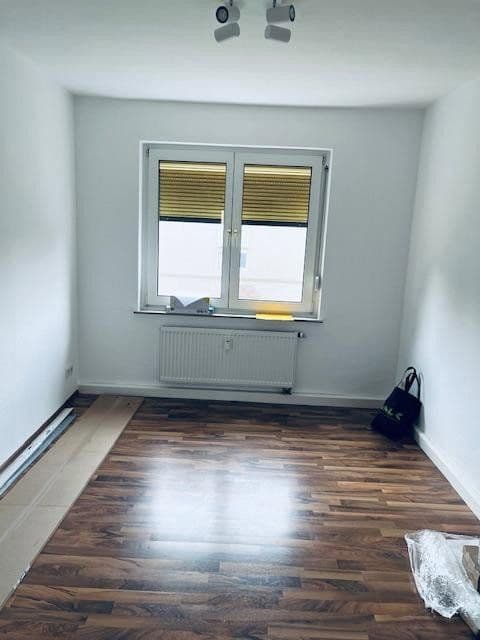 Pronájem bytu 3+1 70 m², Grünstraße 22, Hattingen, Severní Porýní-Vestfálsko Pronájem bytu 3+1 70 m², Grünstraße 22, Hattingen, Severní Porýní-Vestfálsko