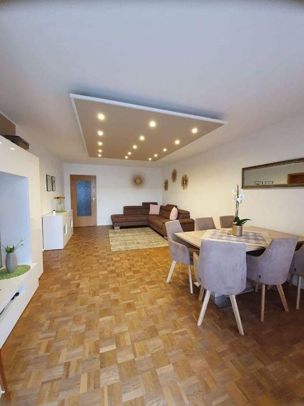 Pronájem bytu 4+1 95 m², Anton-Günther-Weg 44, Waldkraiburg, Bavorsko Pronájem bytu 4+1 95 m², Anton-Günther-Weg 44, Waldkraiburg, Bavorsko