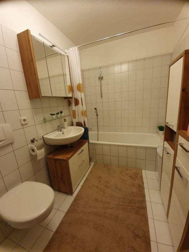 Pronájem bytu 4+1 95 m², Anton-Günther-Weg 44, Waldkraiburg, Bavorsko Pronájem bytu 4+1 95 m², Anton-Günther-Weg 44, Waldkraiburg, Bavorsko