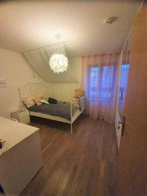 Pronájem bytu 4+1 95 m², Anton-Günther-Weg 44, Waldkraiburg, Bavorsko Pronájem bytu 4+1 95 m², Anton-Günther-Weg 44, Waldkraiburg, Bavorsko