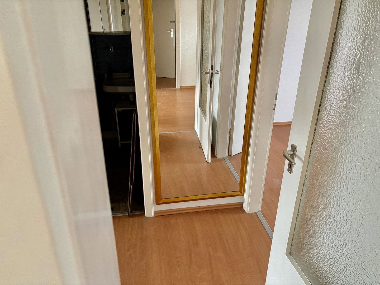 Pronájem bytu 3+1 72 m², Laatzen, Dolní Sasko Pronájem bytu 3+1 72 m², Laatzen, Dolní Sasko