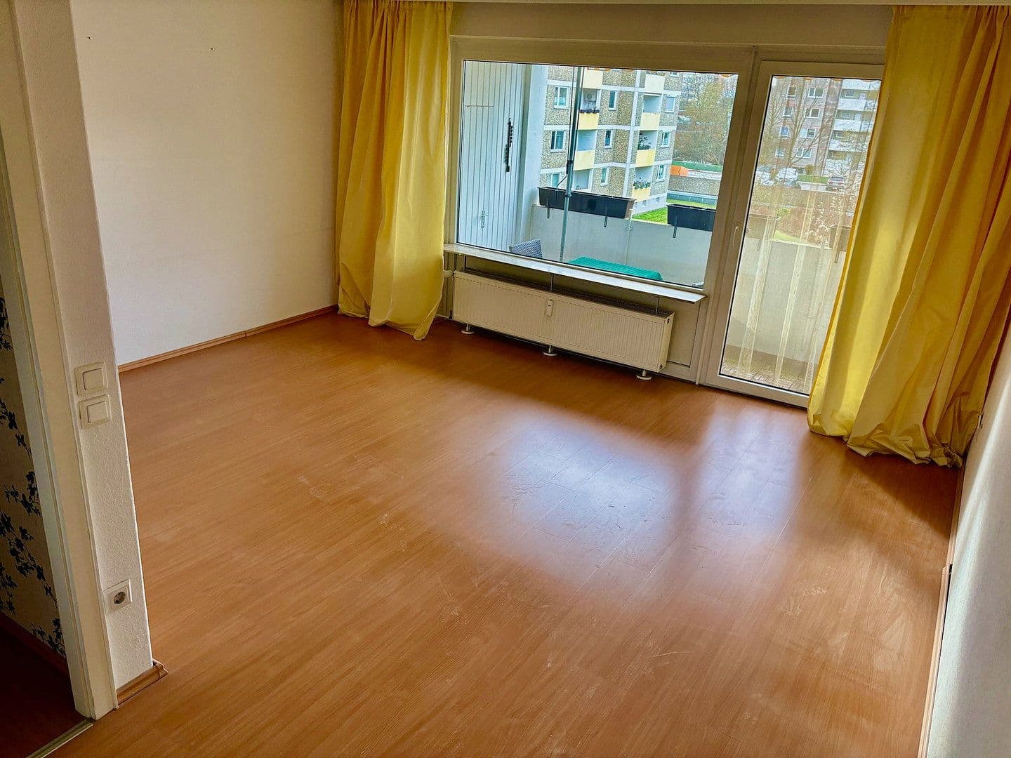 Pronájem bytu 3+1 72 m², Laatzen, Dolní Sasko Pronájem bytu 3+1 72 m², Laatzen, Dolní Sasko
