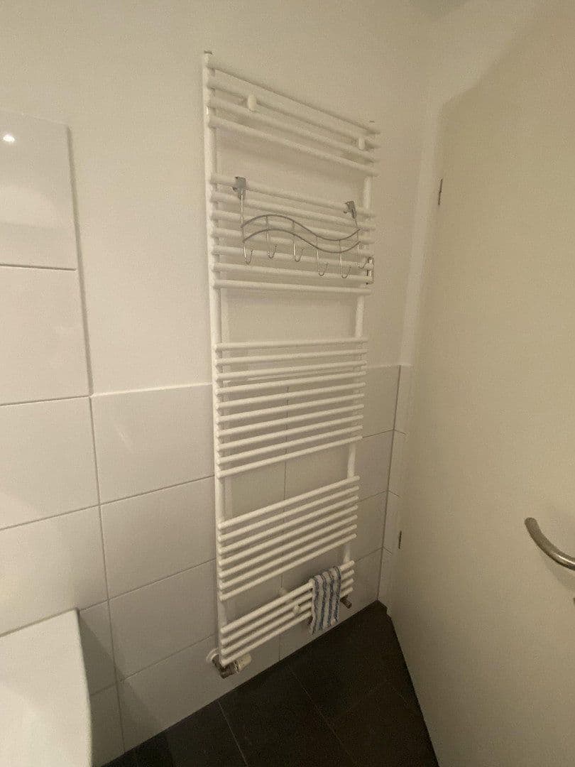 Pronájem bytu 3+1 93 m², Renettenstr. 2, Frankfurt, Hessen Pronájem bytu 3+1 93 m², Renettenstr. 2, Frankfurt, Hessen