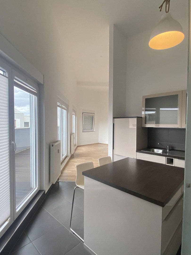 Pronájem bytu 3+1 93 m², Renettenstr. 2, Frankfurt, Hessen Pronájem bytu 3+1 93 m², Renettenstr. 2, Frankfurt, Hessen
