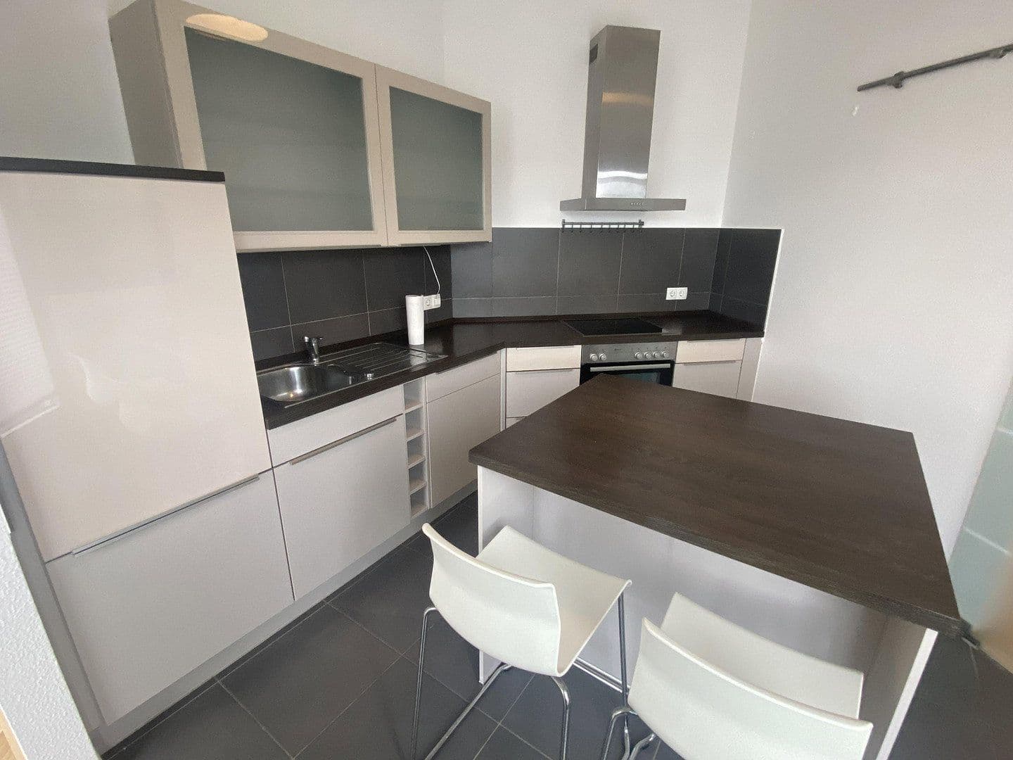 Pronájem bytu 3+1 93 m², Renettenstr. 2, Frankfurt, Hessen Pronájem bytu 3+1 93 m², Renettenstr. 2, Frankfurt, Hessen