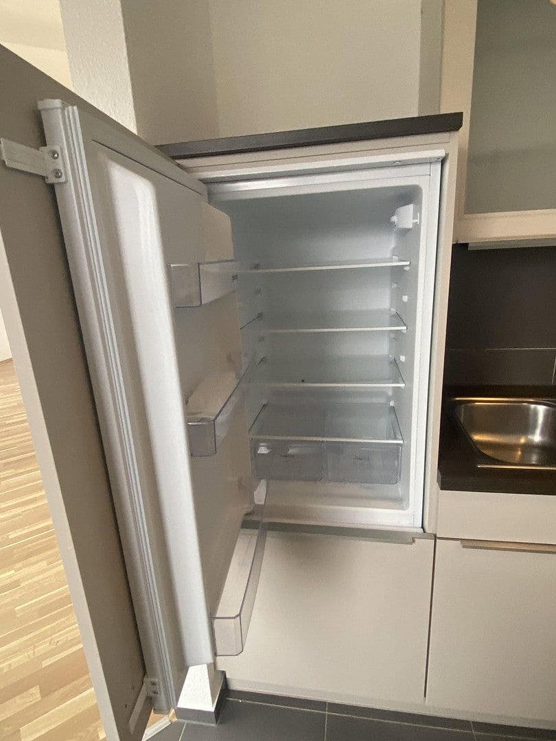 Pronájem bytu 3+1 93 m², Renettenstr. 2, Frankfurt, Hessen Pronájem bytu 3+1 93 m², Renettenstr. 2, Frankfurt, Hessen
