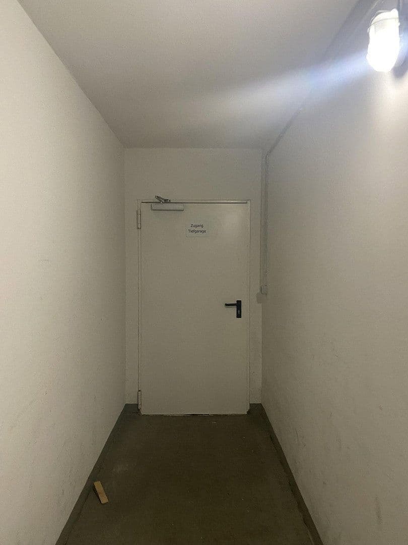 Pronájem bytu 3+1 93 m², Renettenstr. 2, Frankfurt, Hessen Pronájem bytu 3+1 93 m², Renettenstr. 2, Frankfurt, Hessen