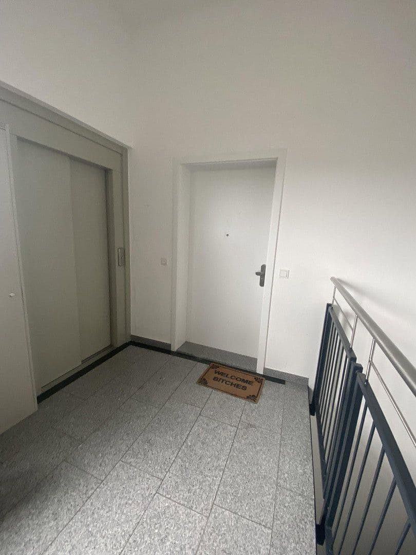Pronájem bytu 3+1 93 m², Renettenstr. 2, Frankfurt, Hessen Pronájem bytu 3+1 93 m², Renettenstr. 2, Frankfurt, Hessen