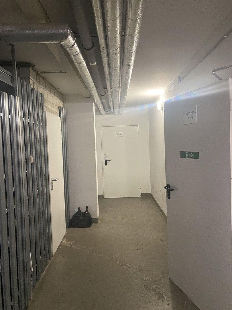 Pronájem bytu 3+1 93 m², Renettenstr. 2, Frankfurt, Hessen Pronájem bytu 3+1 93 m², Renettenstr. 2, Frankfurt, Hessen