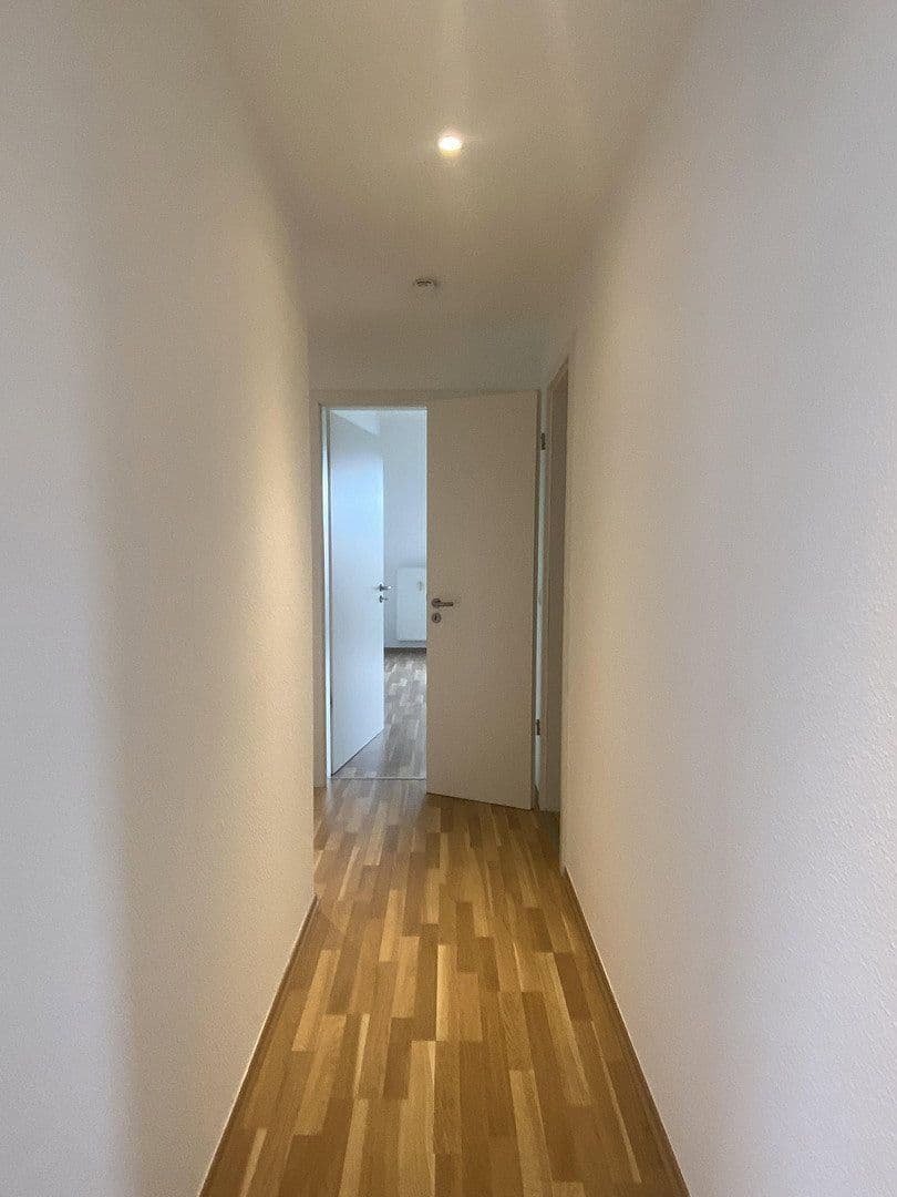 Pronájem bytu 3+1 93 m², Renettenstr. 2, Frankfurt, Hessen Pronájem bytu 3+1 93 m², Renettenstr. 2, Frankfurt, Hessen