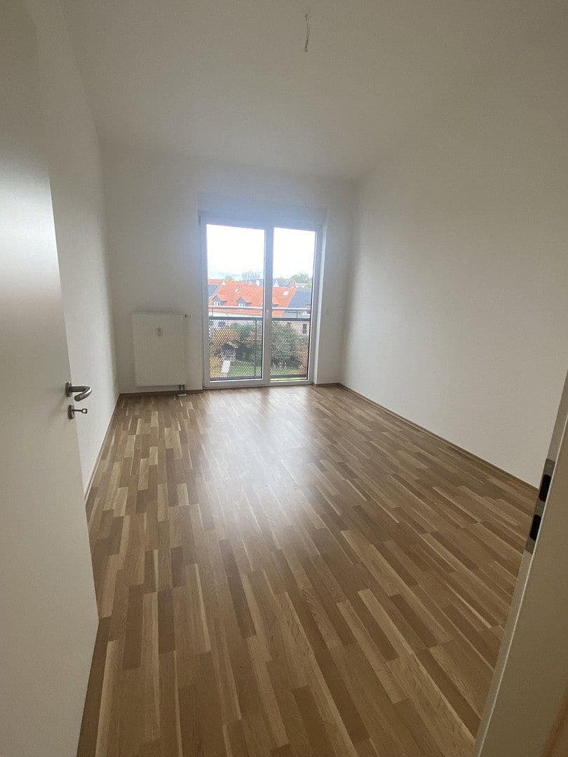 Pronájem bytu 3+1 93 m², Renettenstr. 2, Frankfurt, Hessen Pronájem bytu 3+1 93 m², Renettenstr. 2, Frankfurt, Hessen