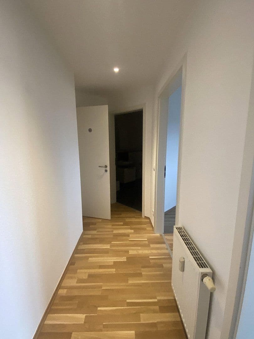 Pronájem bytu 3+1 93 m², Renettenstr. 2, Frankfurt, Hessen Pronájem bytu 3+1 93 m², Renettenstr. 2, Frankfurt, Hessen