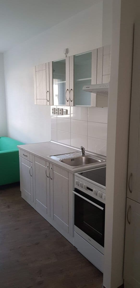 Pronájem bytu 1+kk 31 m², Chelčického, Brno, Jihomoravský kraj Pronájem bytu 1+kk 31 m², Chelčického, Brno, Jihomoravský kraj