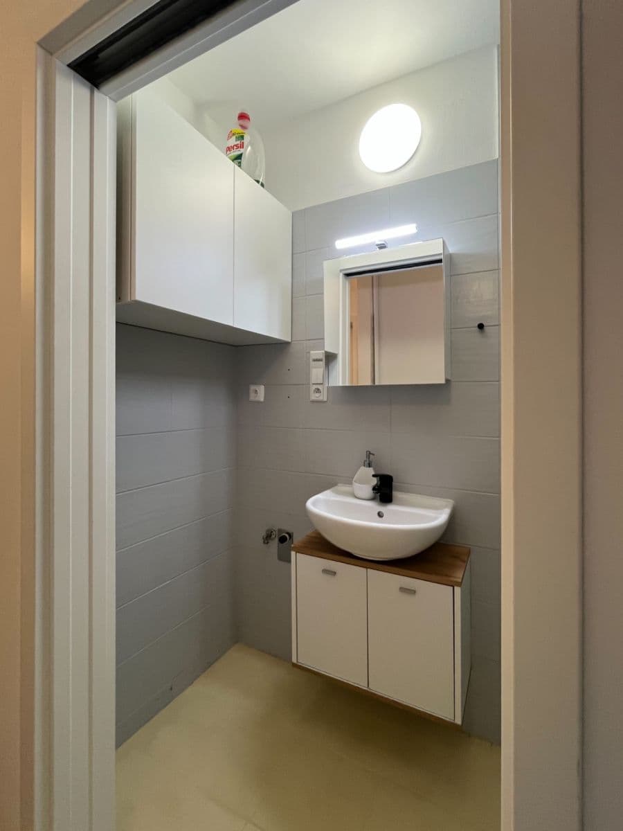 Pronájem bytu 2+kk 40 m², Štorkánova, Praha, Praha Pronájem bytu 2+kk 40 m², Štorkánova, Praha, Praha