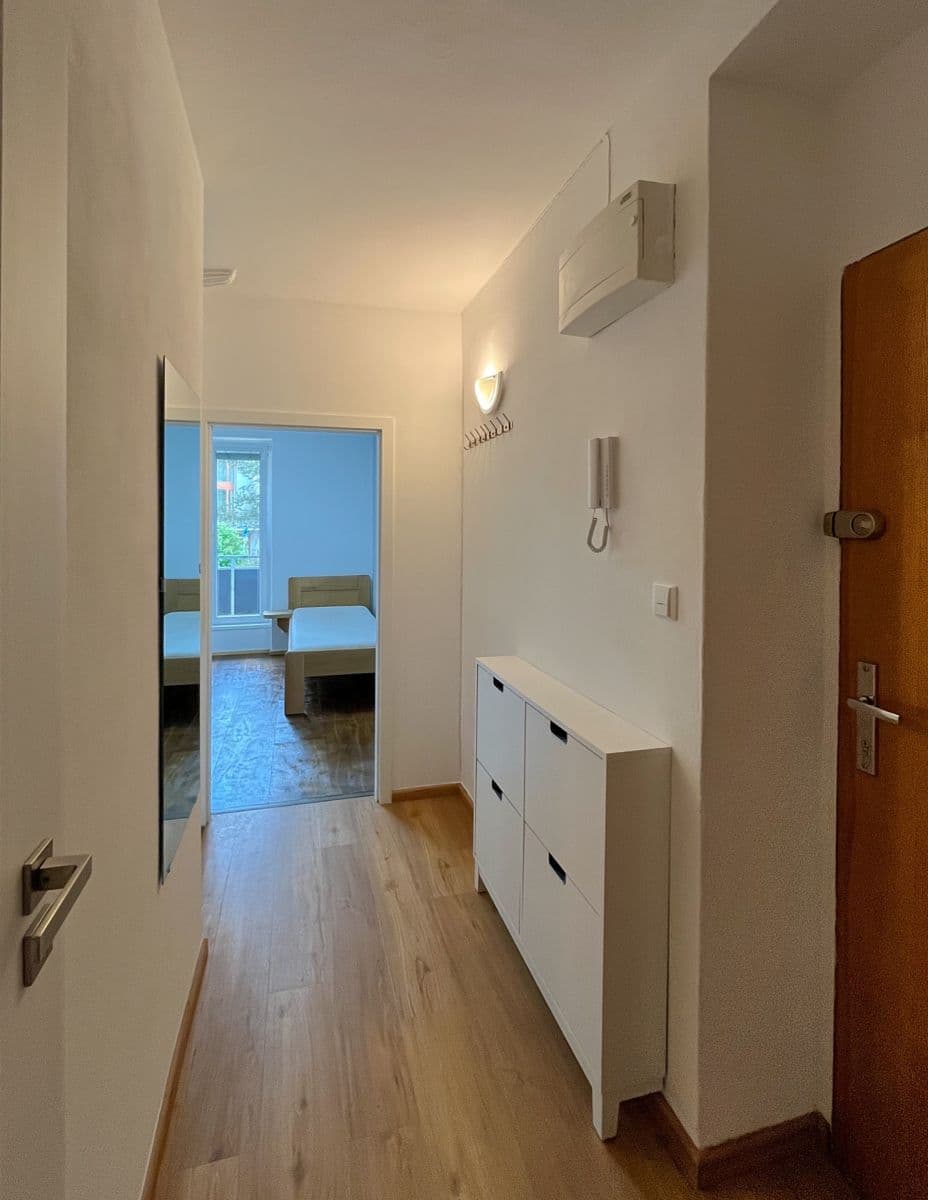 Pronájem bytu 2+kk 40 m², Štorkánova, Praha, Praha Pronájem bytu 2+kk 40 m², Štorkánova, Praha, Praha