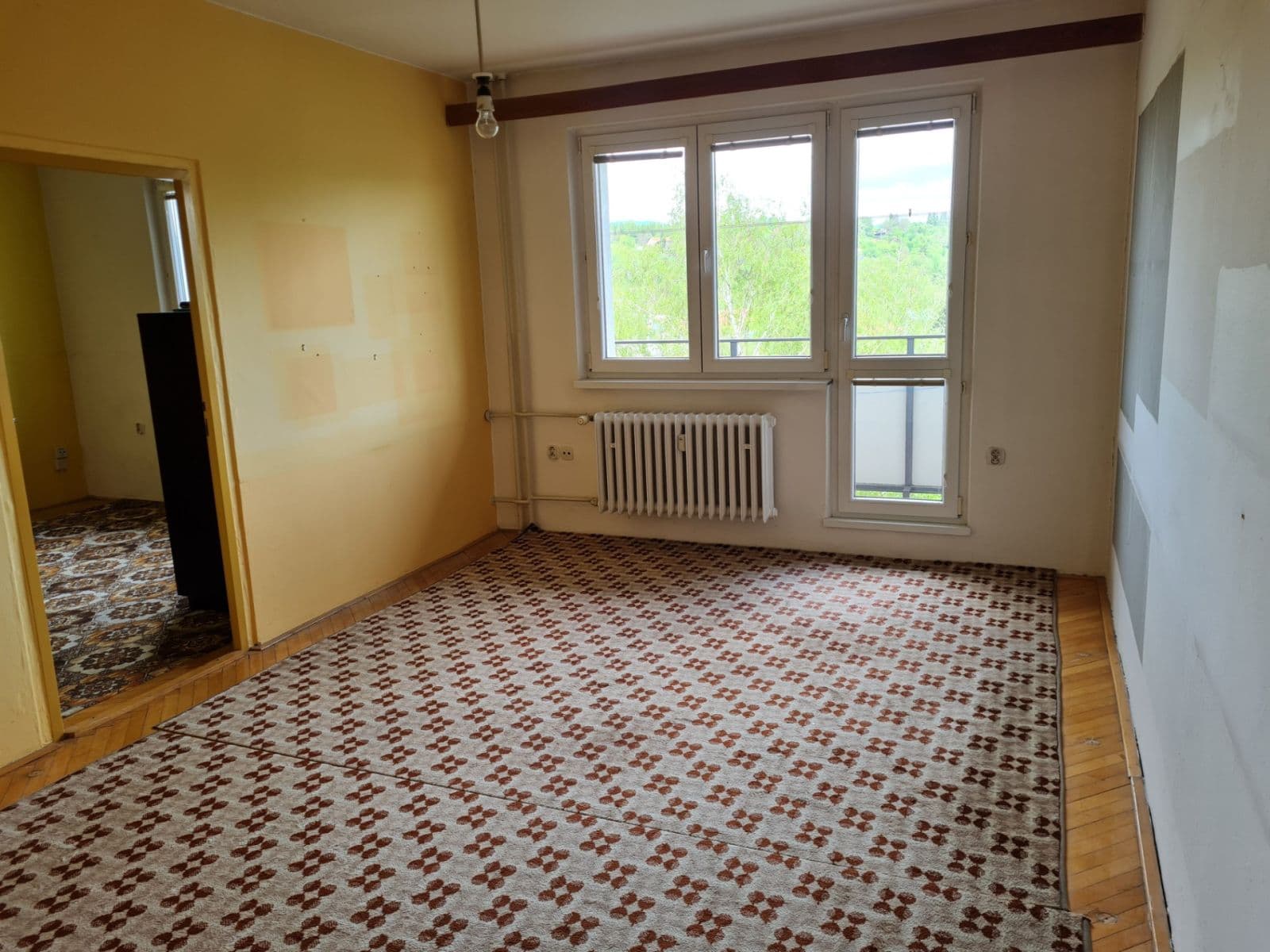 Prodej bytu 3+1 60 m², Růžová, Valašské Meziříčí, Zlínský kraj Prodej bytu 3+1 60 m², Růžová, Valašské Meziříčí, Zlínský kraj