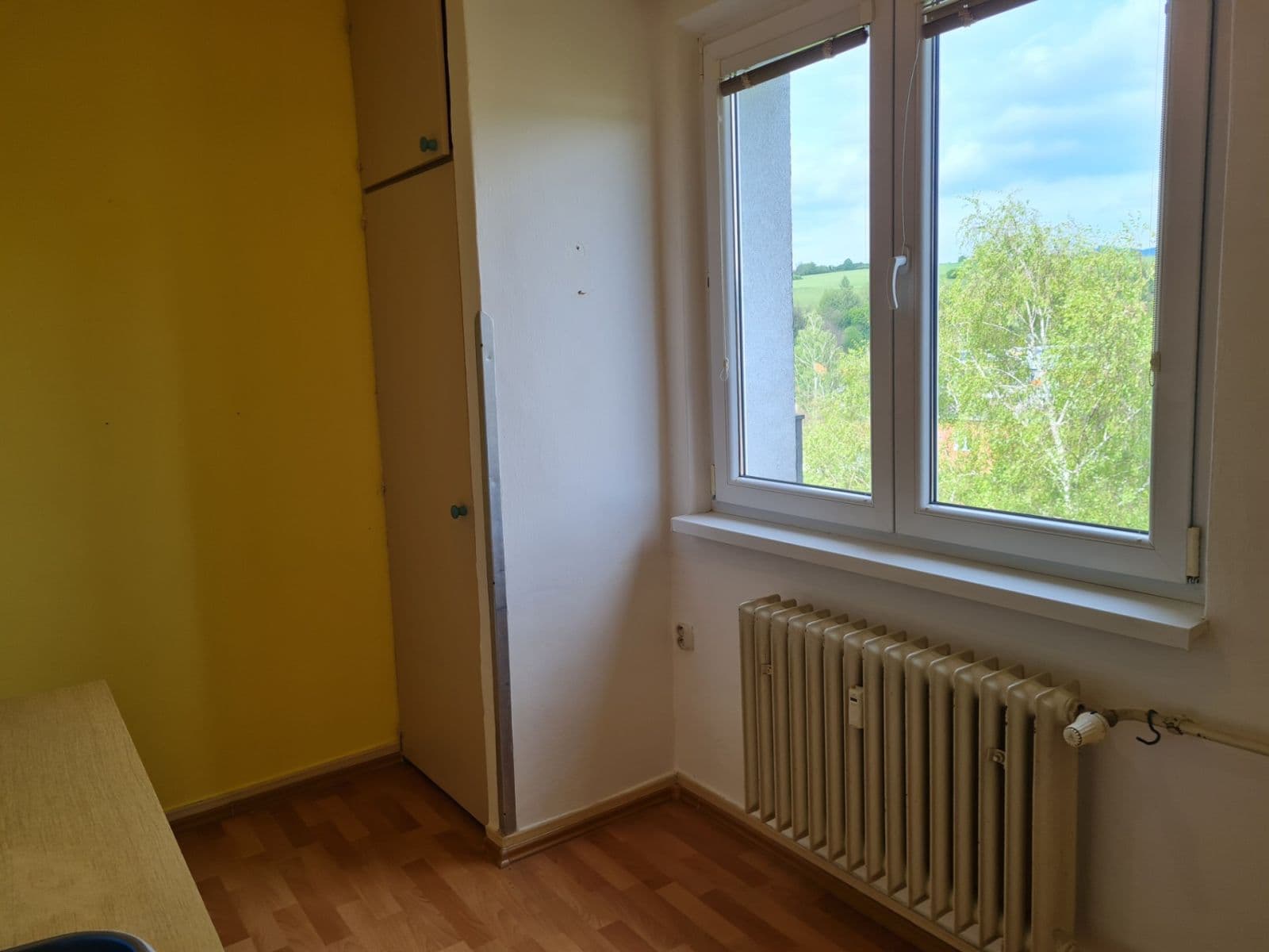 Prodej bytu 3+1 60 m², Růžová, Valašské Meziříčí, Zlínský kraj Prodej bytu 3+1 60 m², Růžová, Valašské Meziříčí, Zlínský kraj