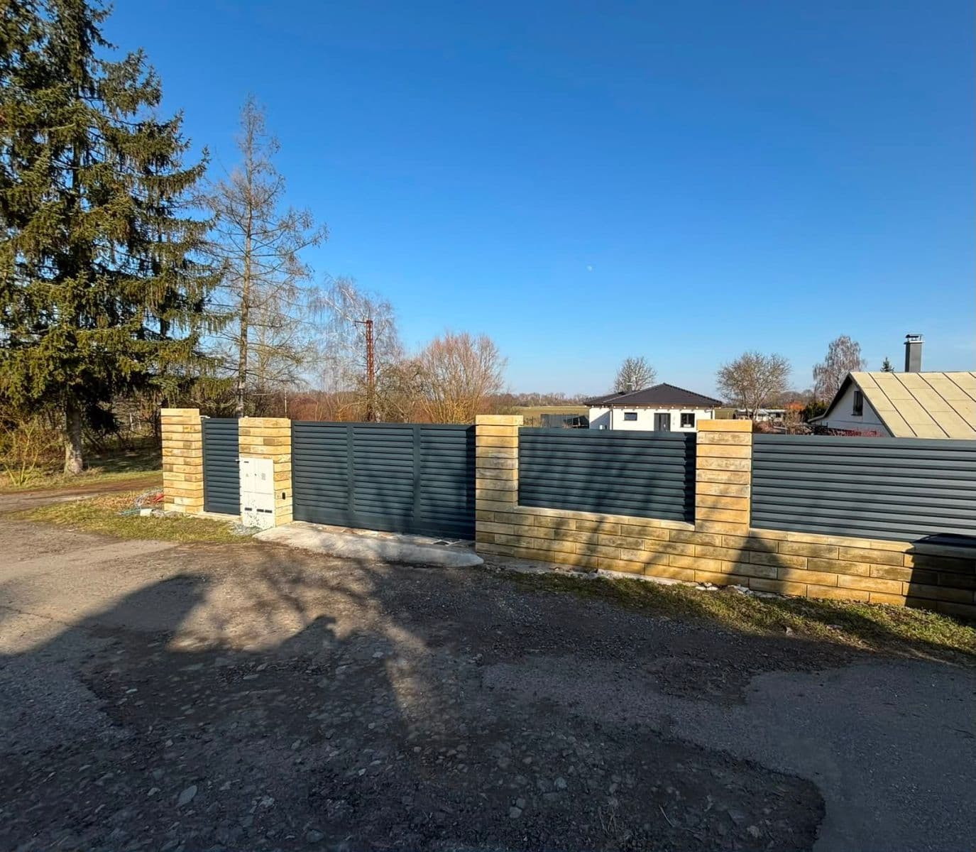 Prodej domu 146 m², pozemek 1.560 m², Ostrá, Středočeský kraj Prodej domu 146 m², pozemek 1.560 m², Ostrá, Středočeský kraj
