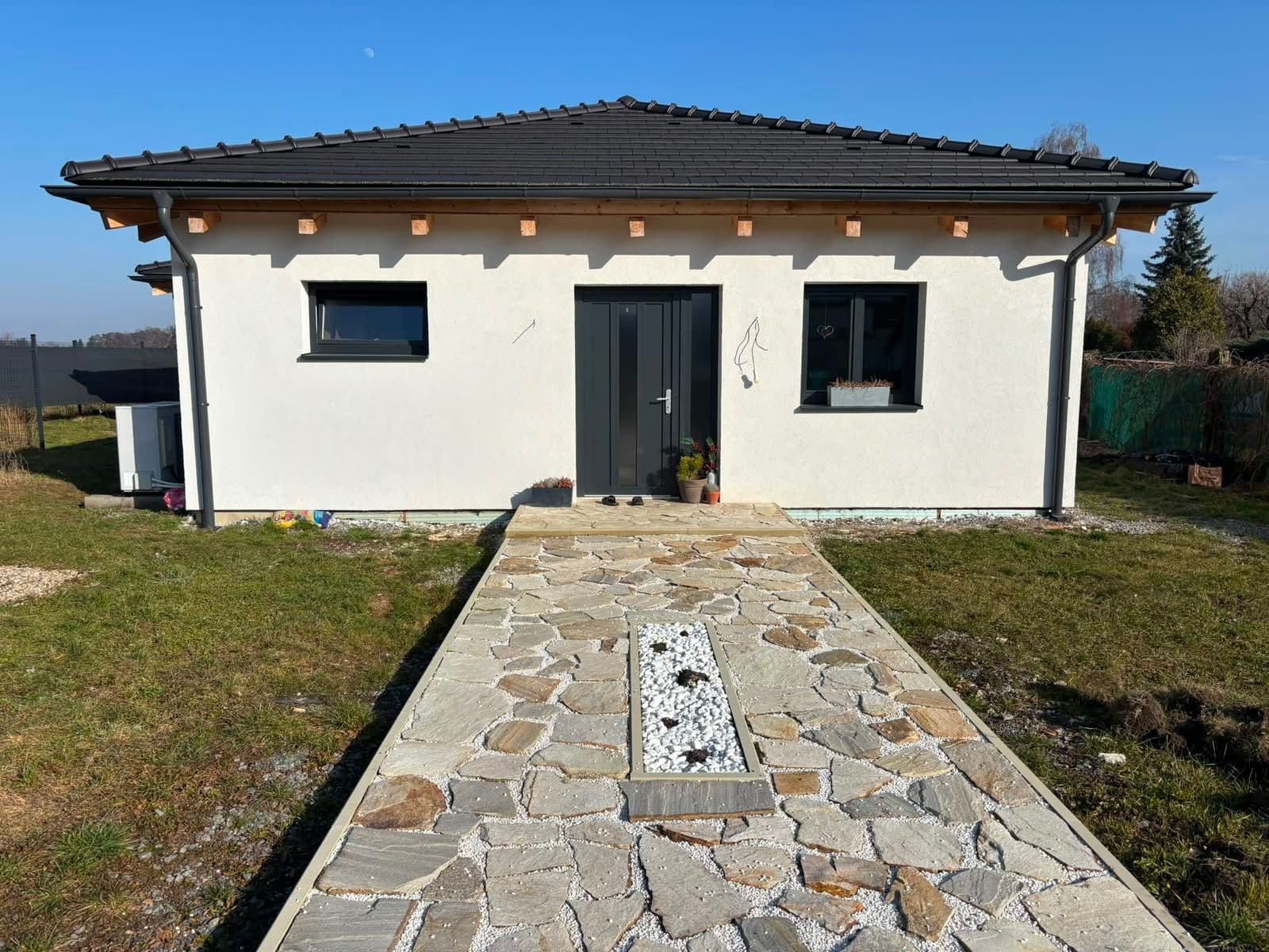 Prodej domu 146 m², pozemek 1.560 m², Ostrá, Středočeský kraj Prodej domu 146 m², pozemek 1.560 m², Ostrá, Středočeský kraj