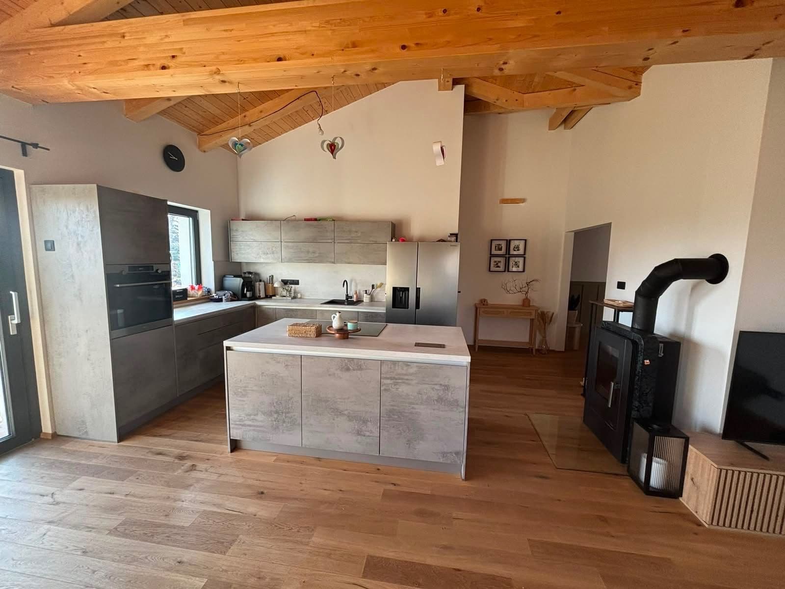 Prodej domu 146 m², pozemek 1.560 m², Ostrá, Středočeský kraj Prodej domu 146 m², pozemek 1.560 m², Ostrá, Středočeský kraj