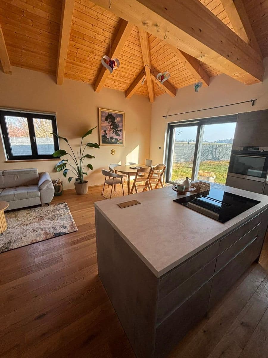 Prodej domu 146 m², pozemek 1.560 m², Ostrá, Středočeský kraj Prodej domu 146 m², pozemek 1.560 m², Ostrá, Středočeský kraj