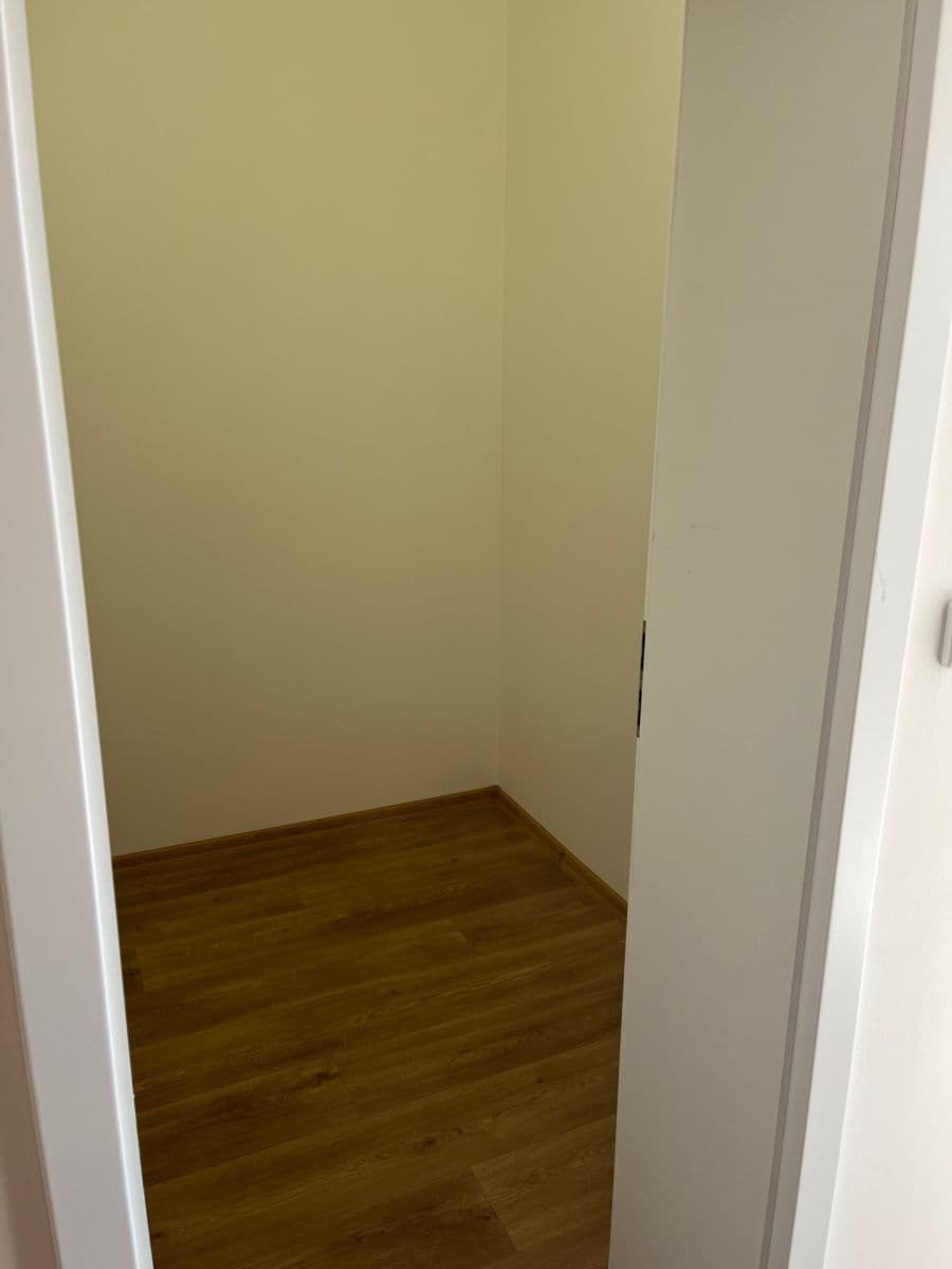 Pronájem bytu 2+kk 55 m², Podhorská, Jablonec nad Nisou, Liberecký kraj Pronájem bytu 2+kk 55 m², Podhorská, Jablonec nad Nisou, Liberecký kraj