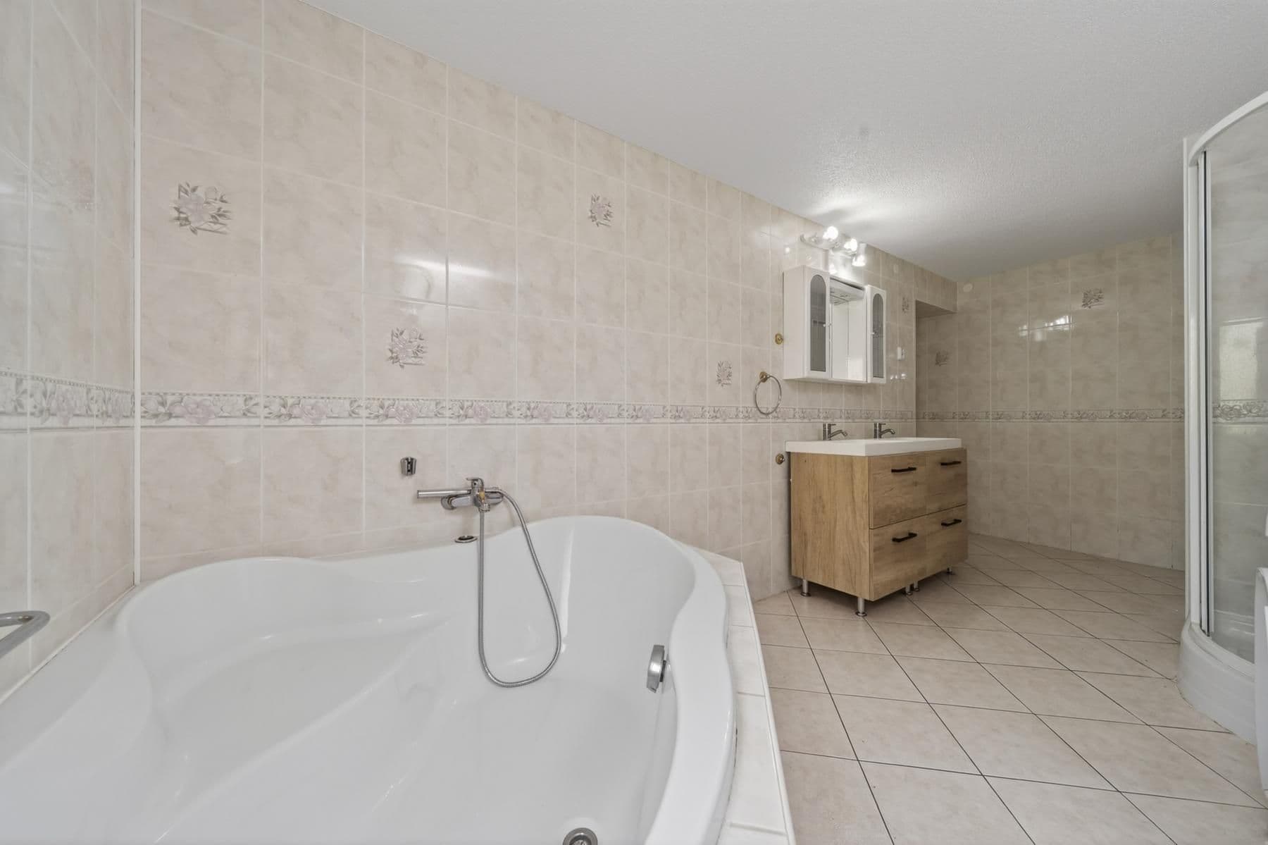 Prodej domu 278 m², pozemek 535 m², Bor, Plzeňský kraj Prodej domu 278 m², pozemek 535 m², Bor, Plzeňský kraj